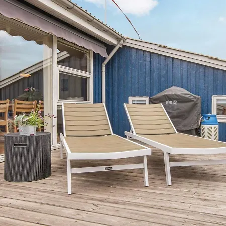 6 Person In Juelsminde *