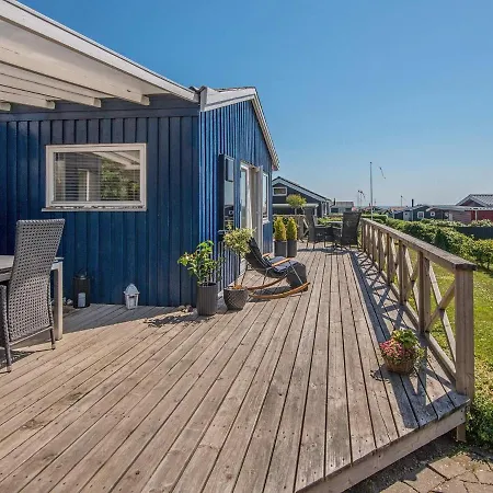 6 Person In Juelsminde *