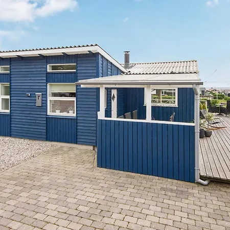 6 Person In Juelsminde *